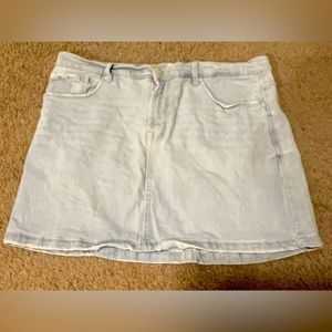 Kensie jean skirt. Size 12, does stretch